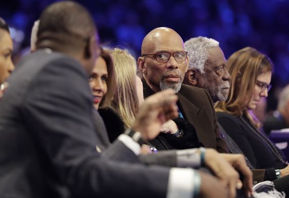 Kareem Abdul-Jabbar says players like Anthony Davis have value and hold power